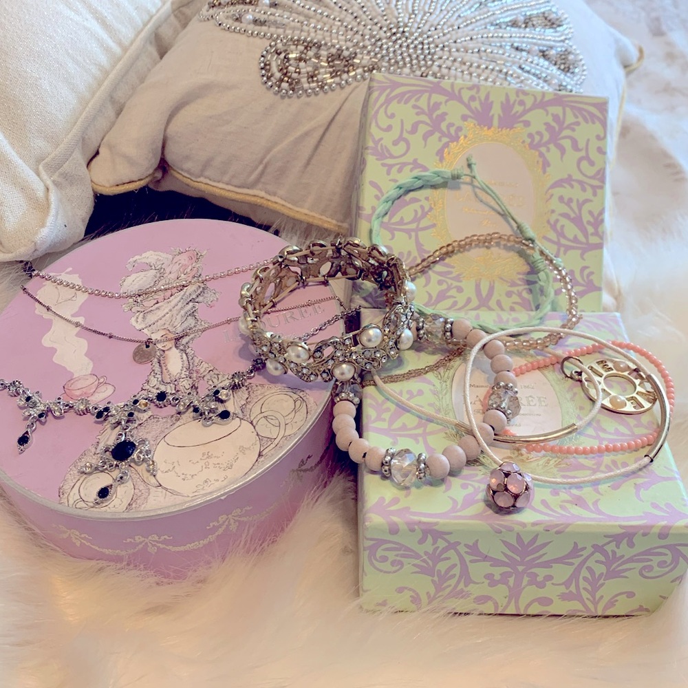 Set of 8 beaded girly bracelets and 2 sparkly necklaces!